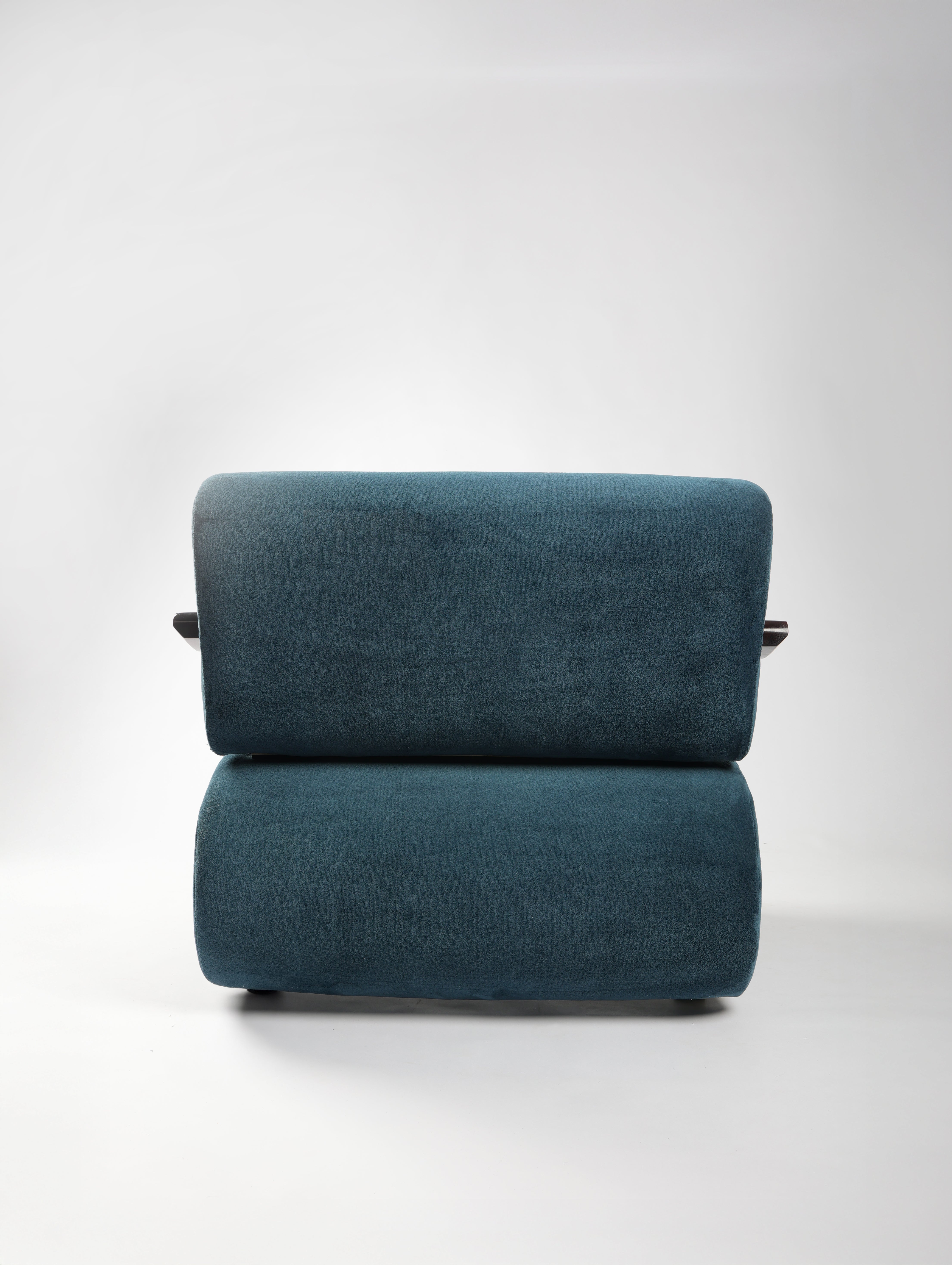Melowe Armchair