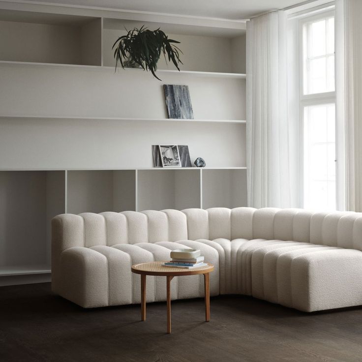 Choosing the Right Fabric for Upholstery: Crafting Your Perfect Sofa