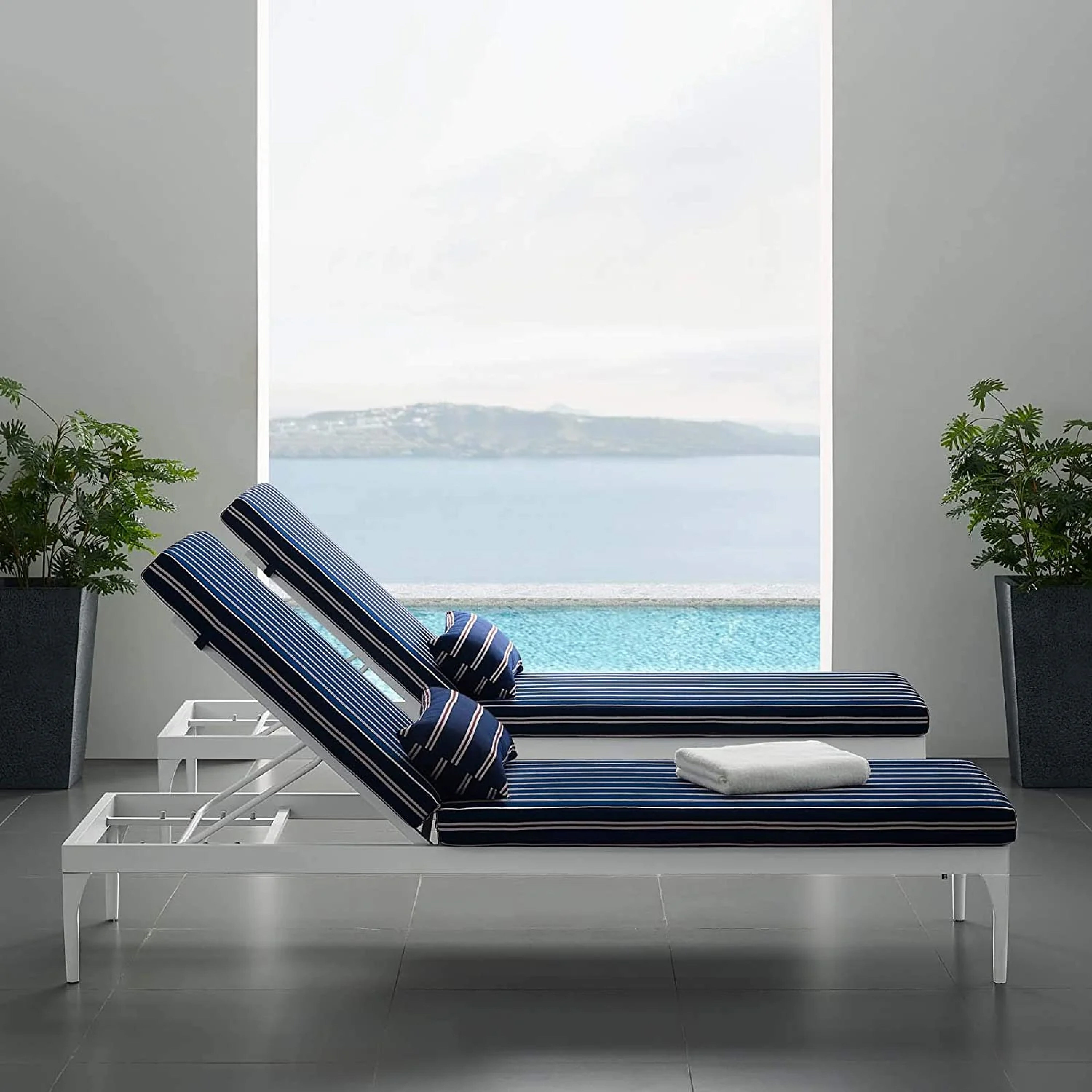 MICK OUTDOOR SWIMMING POOLSIDE LOUNGER