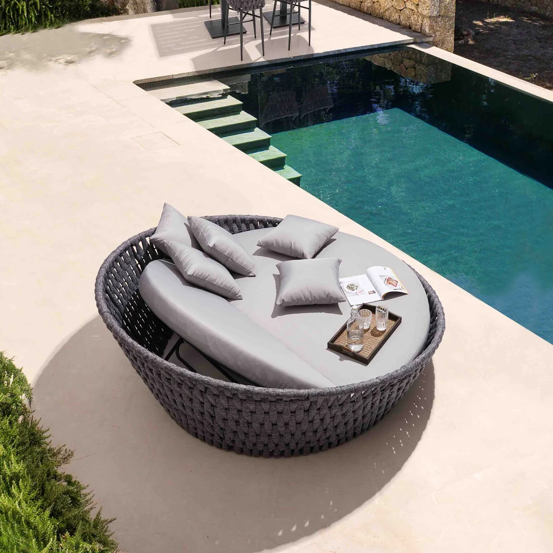 CLERI OUTDOOR POOLSIDE SUNBED